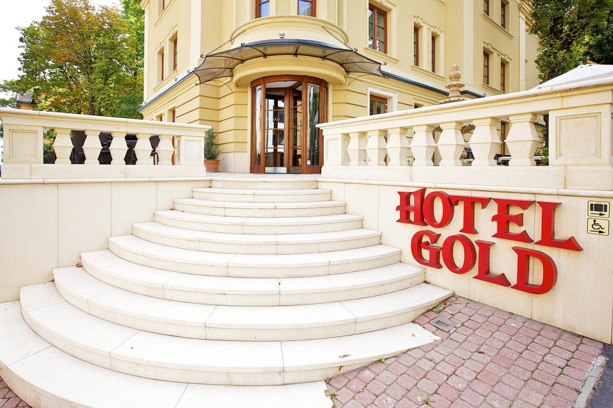 Gold Apartments บูดาเปสต์ ภายนอก รูปภาพ